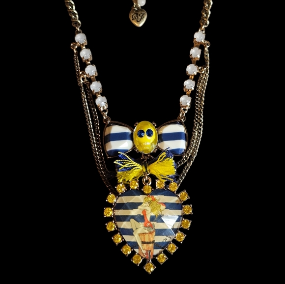 💀💙💛Betsey Sailor Pinup Gal with Skull "SHIP SHAPE" Collection - EPC💙💀 - Picture 8 of 10